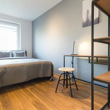 아파트 Wodna Street Big Family *